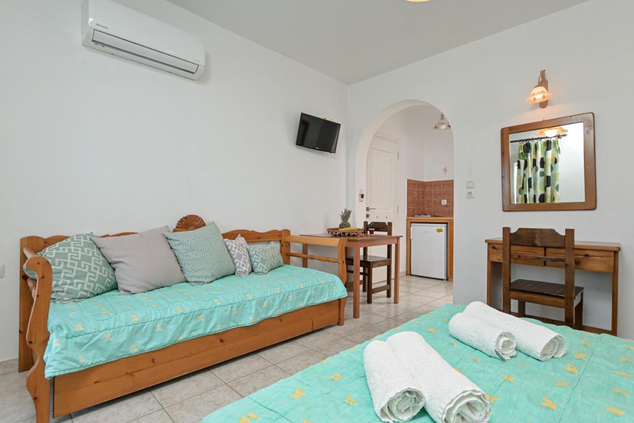 Alykes Studios & Suites Agios Prokopios  Exteriör bild