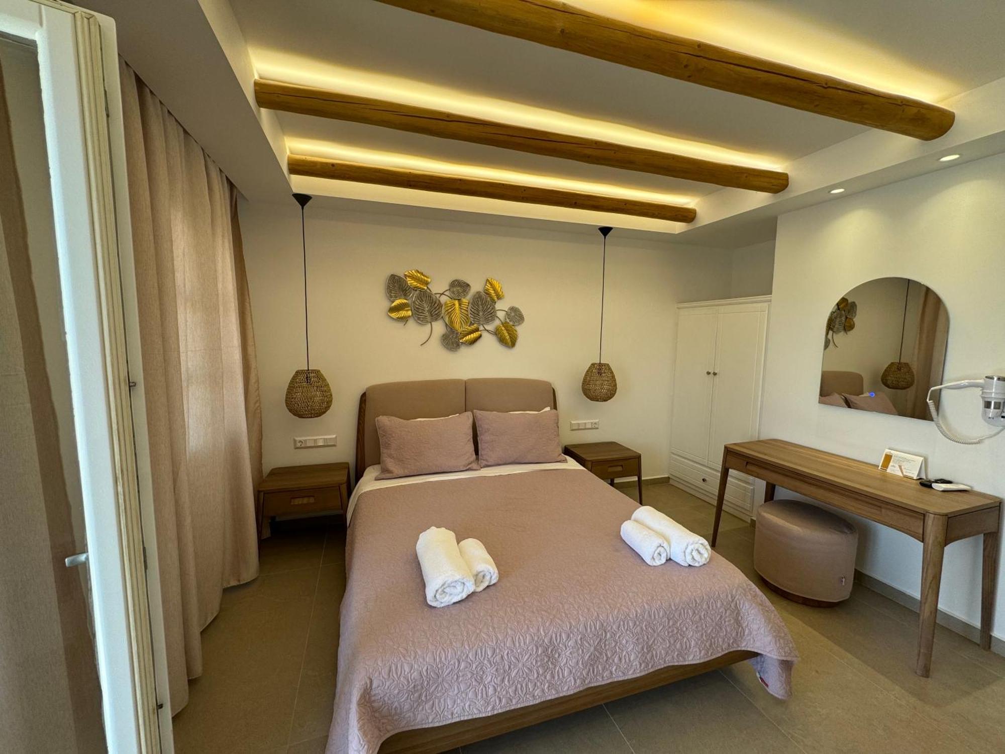 Alykes Studios & Suites Agios Prokopios  Exteriör bild